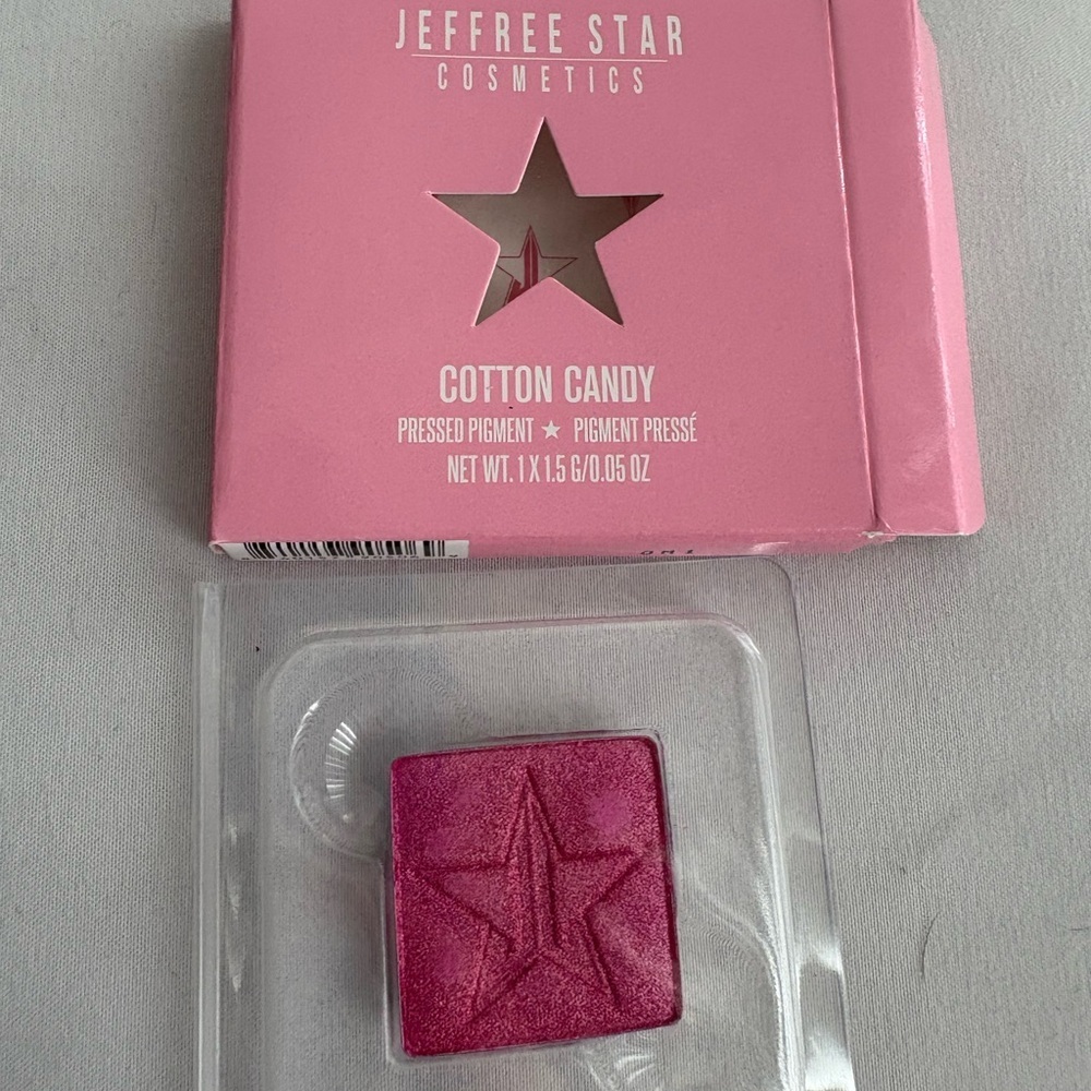 3/$25 Jeffree Star Cosmetics Cotton Candy Pink Pressed Pigment Eye Shadow - Picture 3 of 3